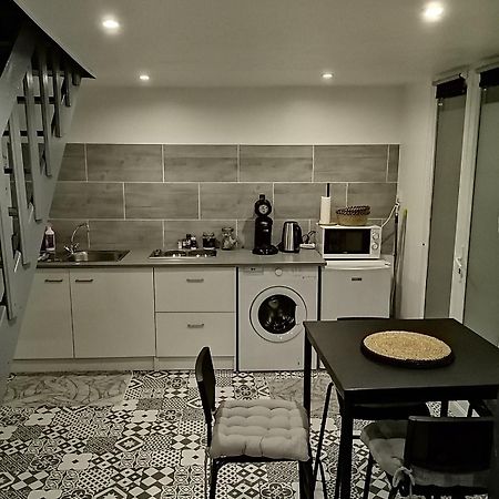 Maison Diana A 400 Metres A Pieds De L'Aeroport Tillé 외부 사진