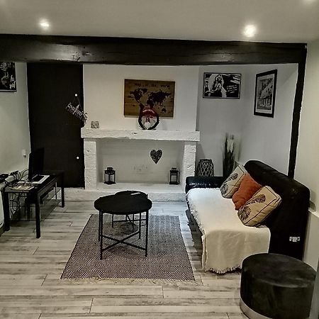 Maison Diana A 400 Metres A Pieds De L'Aeroport Tillé 외부 사진